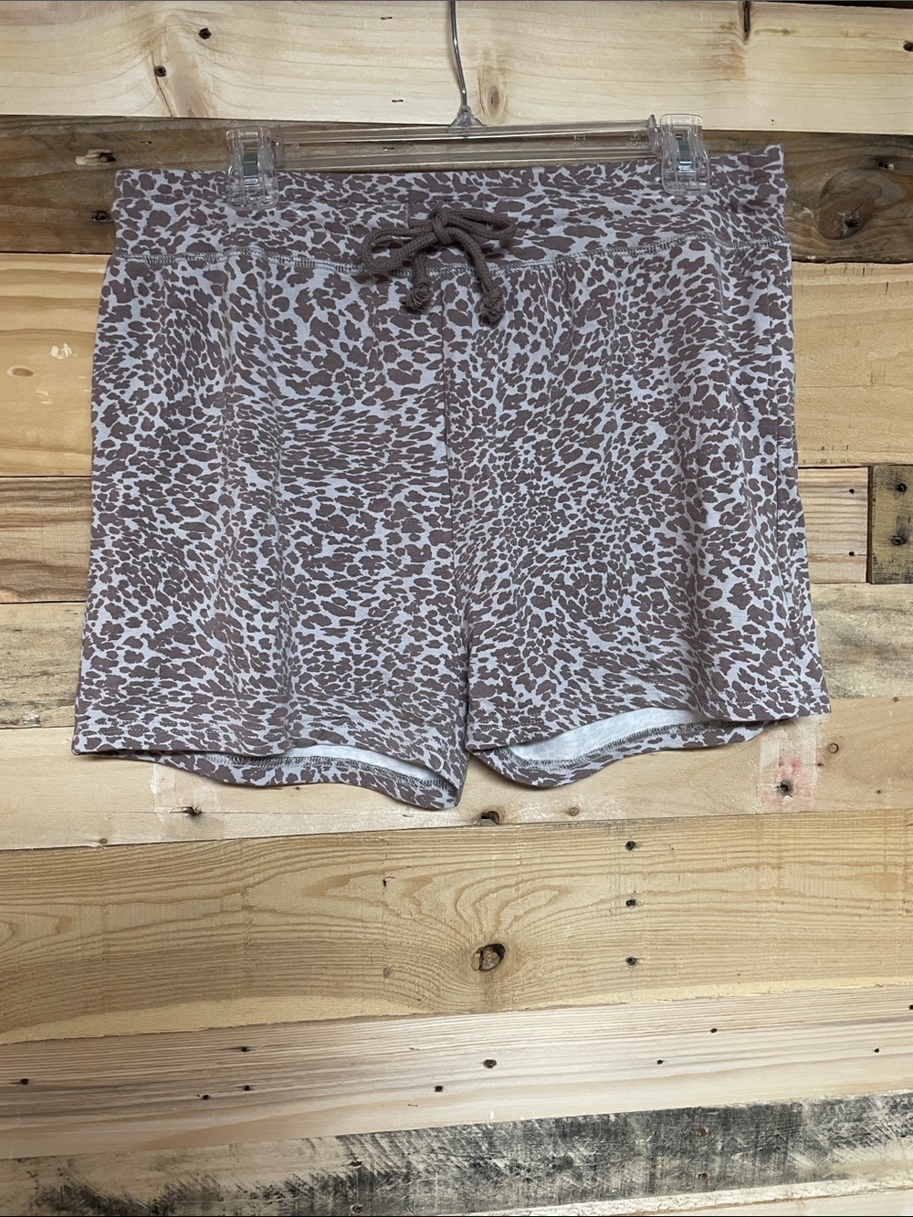 Mono B size 1XL Cheetah Print Workout Loungewear Soft & Stretch High Waist Short